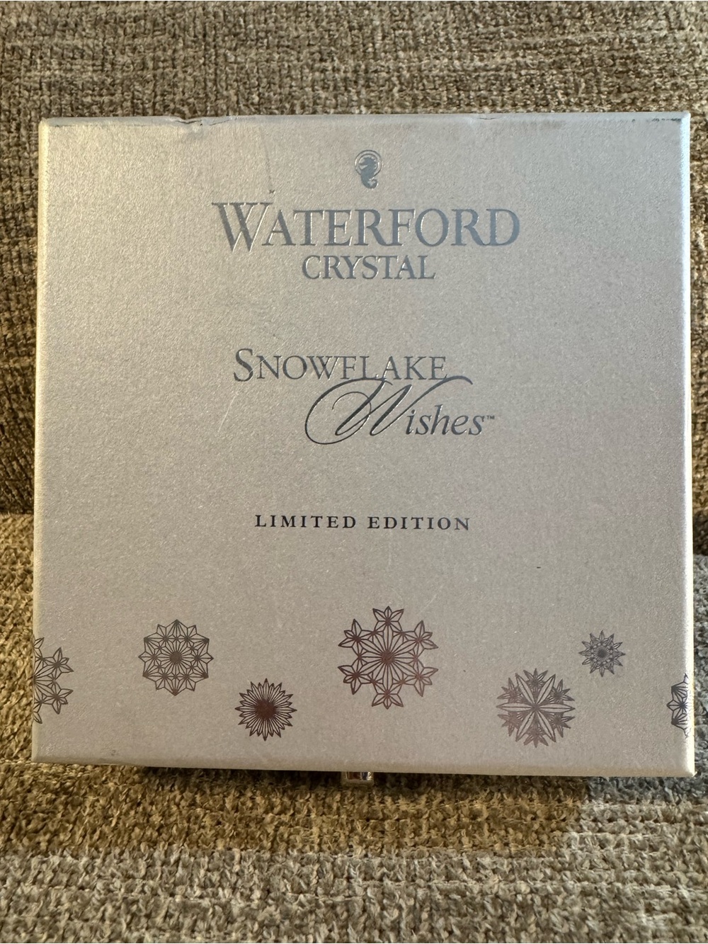 Waterford Crystal Snowflake Wishes Prosperity Christmas Ornament 2019 - Picture 9 of 10